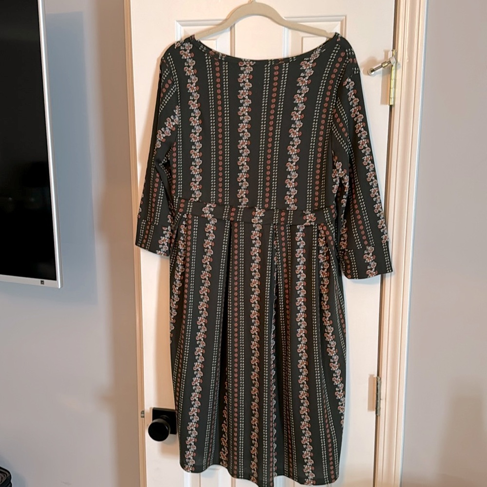 Never worn reposh✨Boho Quarter Sleeve Floral Midi Dress